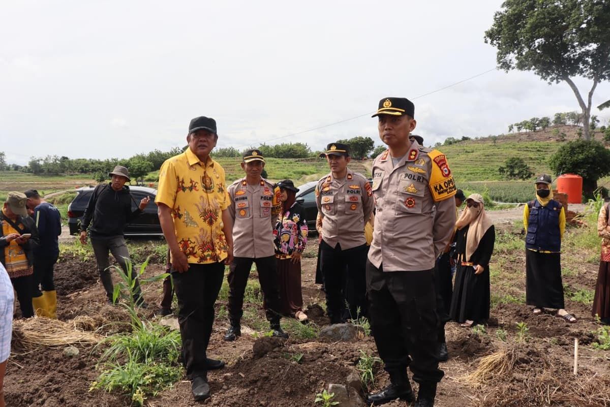 Kapolres Dampingi Kunker Bupati
