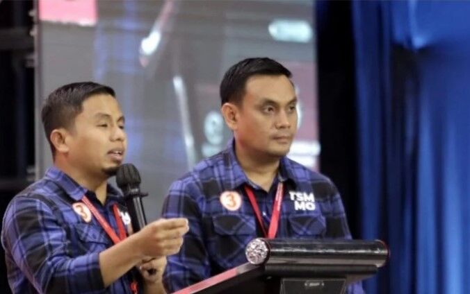IST
BERKAS PENGESAHAN--Berkas pengesahan pasangan wali kota dan wakil wali kota Parepare Tasming Hamid-Hermanto telah dikirim ke Pemprov Sulsel 
