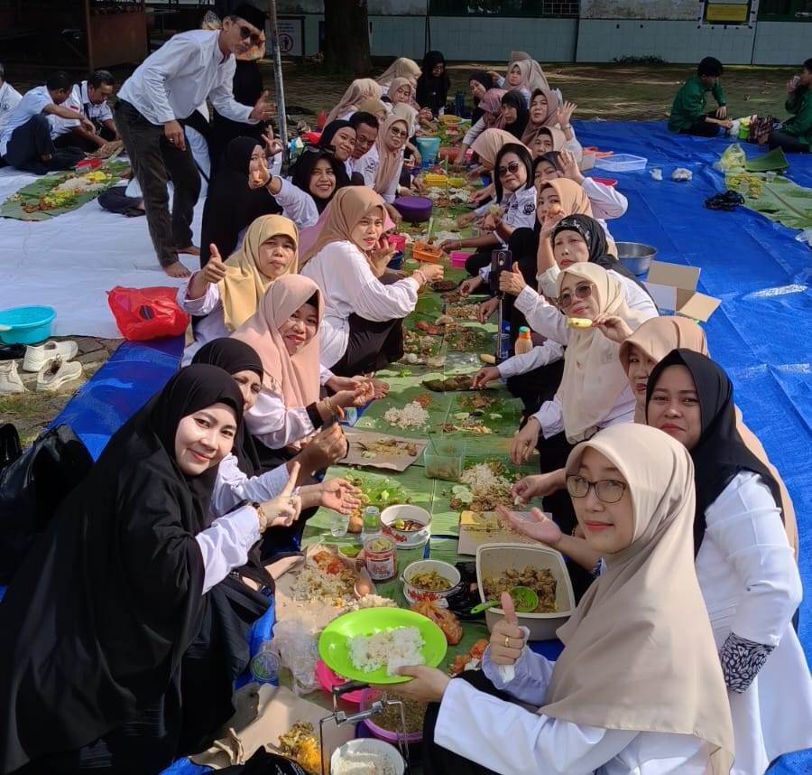 SMKN I Gelar Dzikir Sarapan Bergizi Gratis