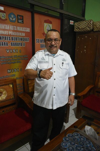Murid Semangat Datang,  tak Lagi Jajan Sembarangan