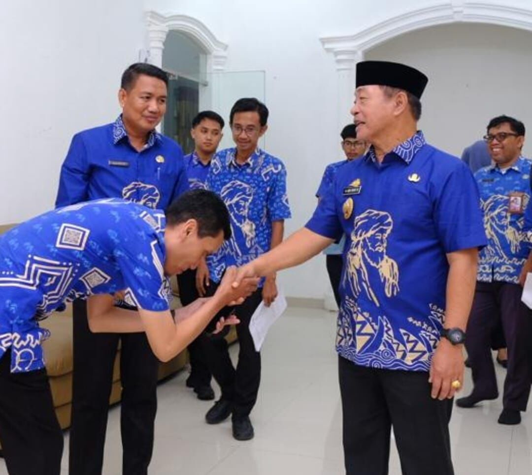 IST
PAMIT -- Bupati Gowa Adnan Purichta Ichsan saat melakukan pamitan ke jajaran Forkopimda dan pegawai. 
