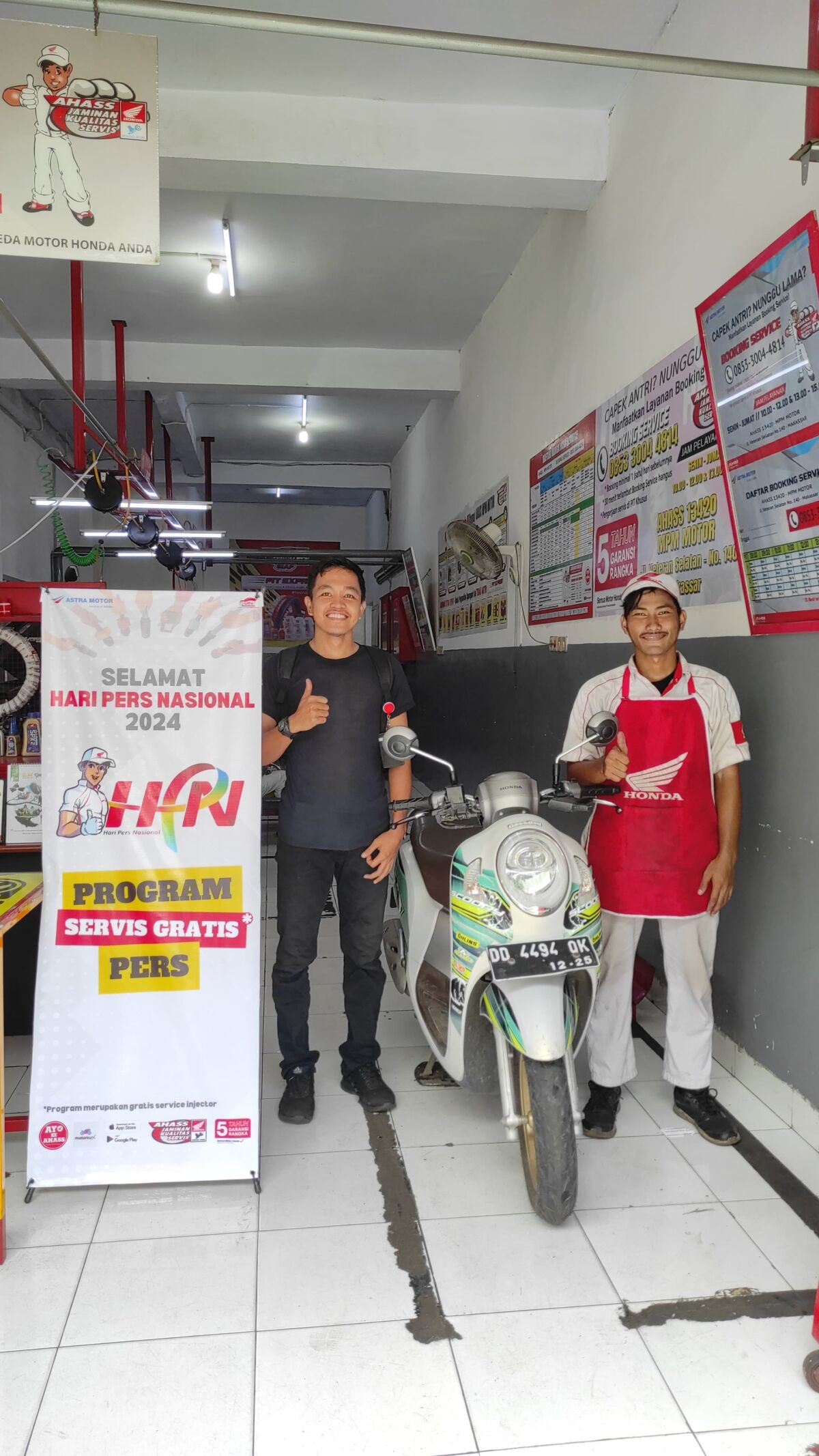 APRESIASI -- Salah satu bentuk apresiasi pihak Asmo Sulsel terhadap kalangan pers di Makassar. Salah satunya dengan menggelar servis 
