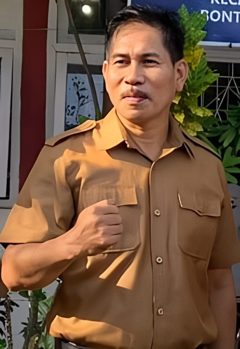 ist
Harifuddin