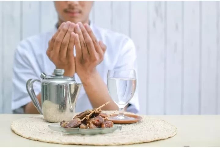 Lingkar Hijau Berbagi Penganan Buka Puasa