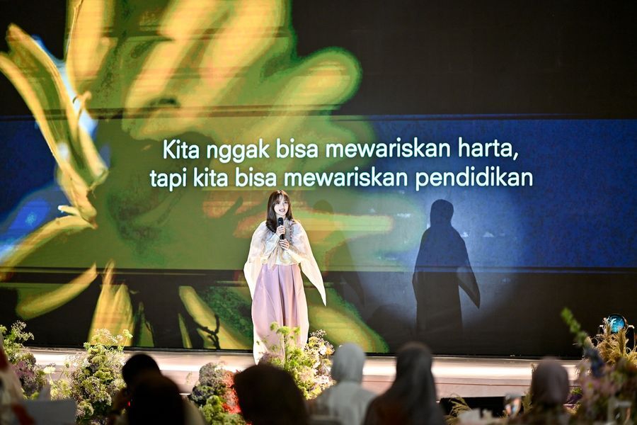 INSTAPERFECT -- Salah seorang tamu ketika memaparkan tentang Instaperfect Hadirkan Kampanye 'The Beauty of Infinite Progress: Reflect, Reconnect, Rebloom' di Bulan Ramadan.
