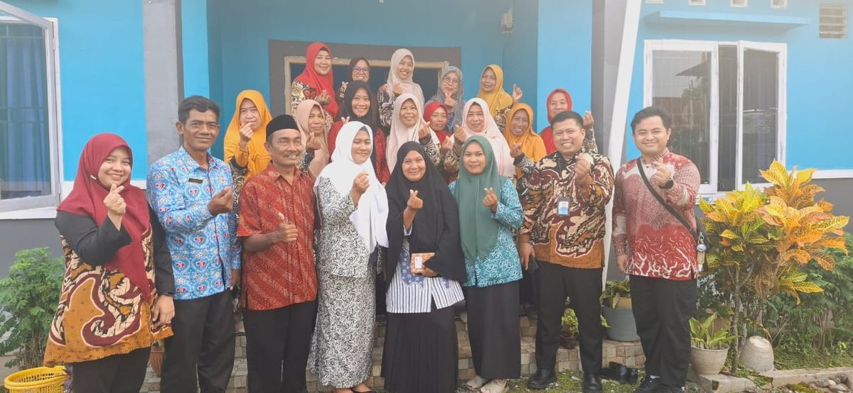 TIGA BESAR -- Dinas Pengendalian Penduduk dan Keluarga Berencana (DPPKB) Kabupaten Lutim masuk dalam tiga besar kategori penilaian lomba tenaga lini lapangan terbaik tahun 2025 tingkat Provinsi Sulawesi Selatan.