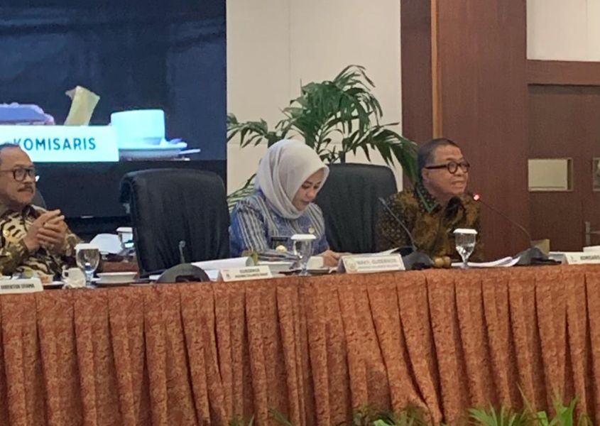 RUPS LB -- Bupati Luwu Timur, H Irwan Bachri Syam menghadiri RUPS Tahunan Tahun Buku 2024 dan RUPS Luar Biasa Tahun 2025 PT Bank Sulselbar yang digelar di Jasmine Ballroom, Claro Hotel Makassar, Rabu (14/5).
