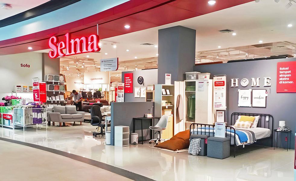 SELMA -- Suasana ruang Selma selaku penyedia furnitur dan aksesoris untuk solusi isi rumah yang merupakan bagian dari Kawan Lama Group.
