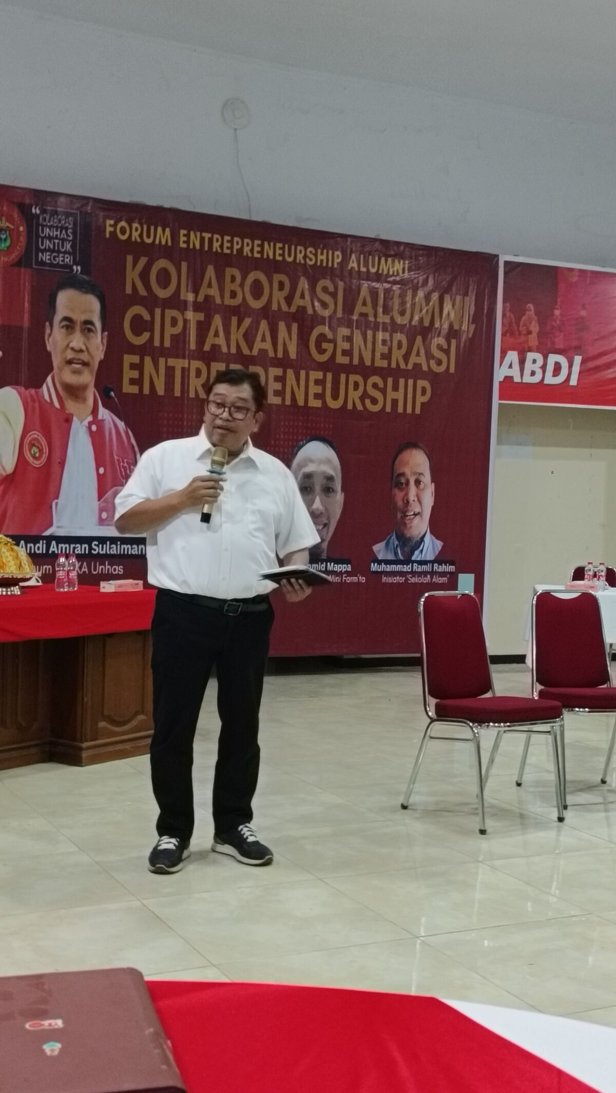 Bupati Takalar, Muhammad Firdaus Daeng Manye saat tampil di Forum Entrepreneurship Alumni Unhas di Gedung GPA Kampus Unhas Tamalanrea, Sabtu (28/6/2025).
