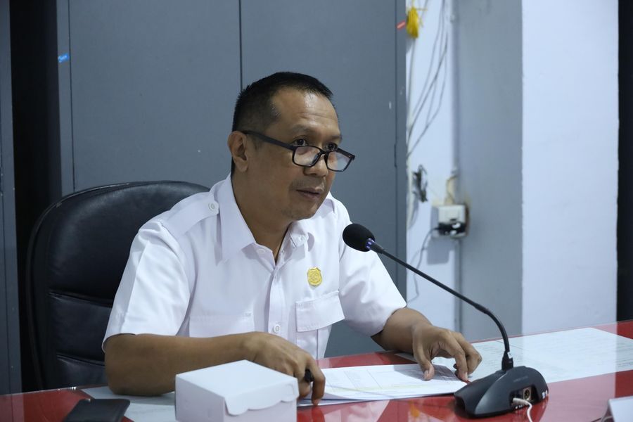 IST
PERNYATAAN--Wakil Ketua DPRD Kabupaten Bulukumba Syahruni Haris memberikan pernyataan dalam sebuah pertemuan baru-baru ini 
