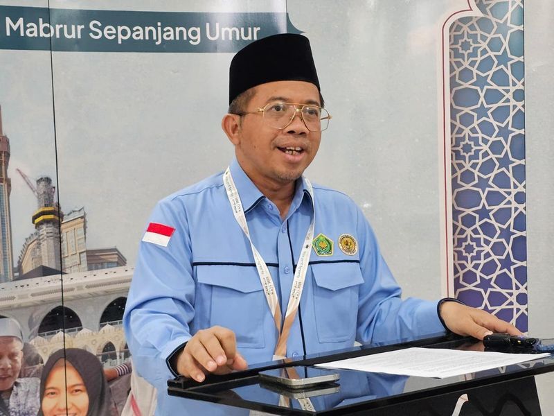 ist
Muchlis M Hanafi