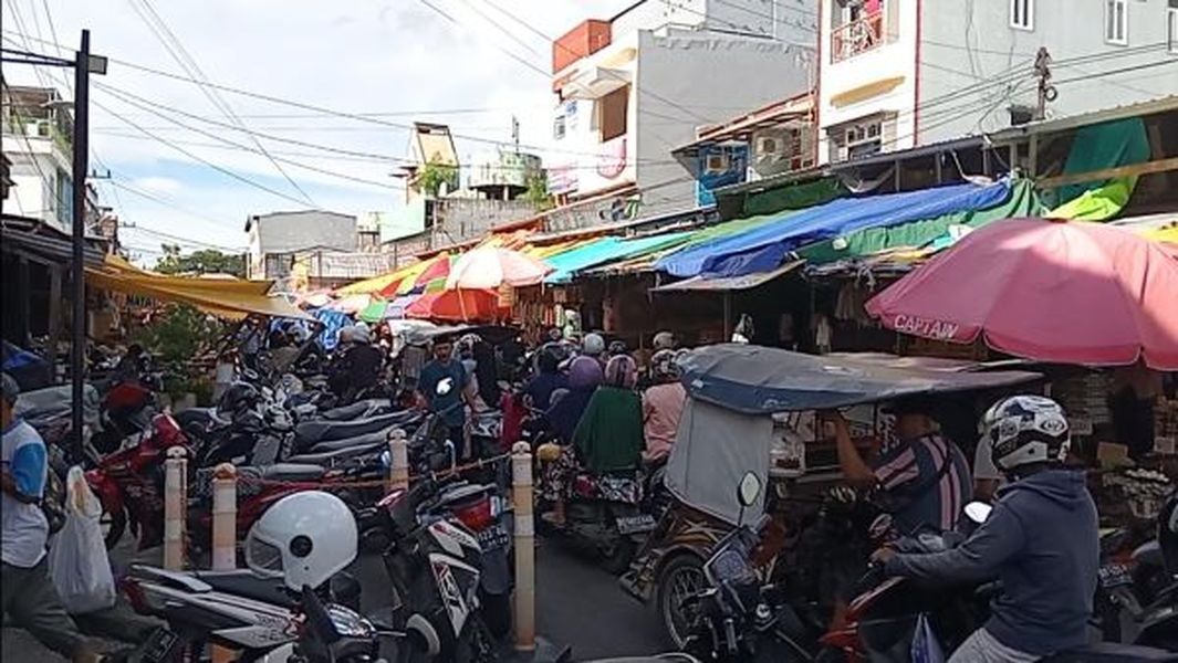 Harga Kebutuhan Pokok Naik Hingga 3,4 Persen