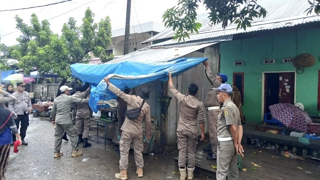 Pemkab Sinjai Lakukan Penataan dan Penertiban PKL di Pasar Rakyat Kelurahan Lappa