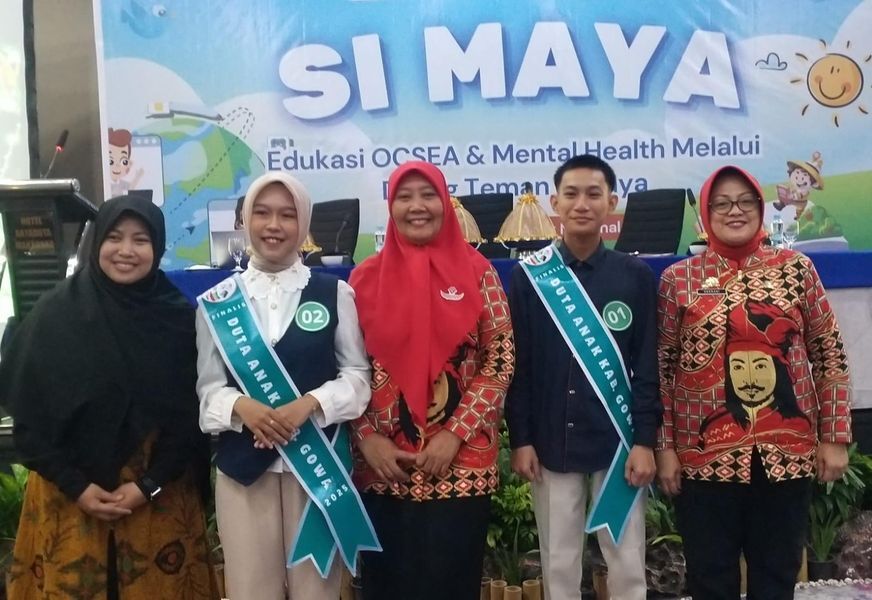 BKM/SAR
DUTA ANAK -- Empat orang finalis yang terpilih jadi Duta Anak 2025 Kabupaten Gowa saat grand final pemilihan Duta Anak 2025 tingkat Kabupaten Gowa. 

