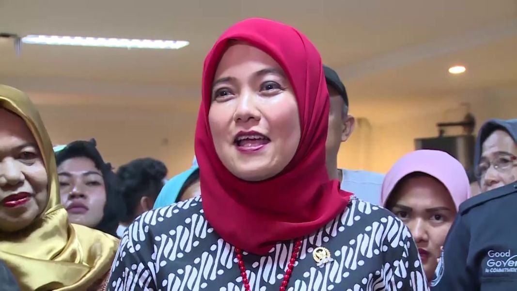 int
Aliyah Mustika Ilham