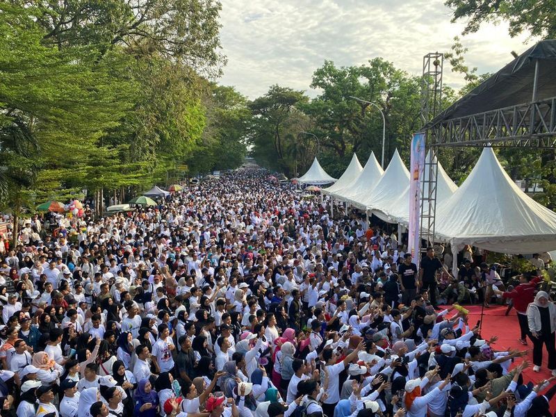 ist
ANTI MAGER--Ribuan peserta memadati kegiatan Sulsel Anti Mager perdana di 2025 yang digelar di Jalan Sudirman,akhir pekan kemarin.
