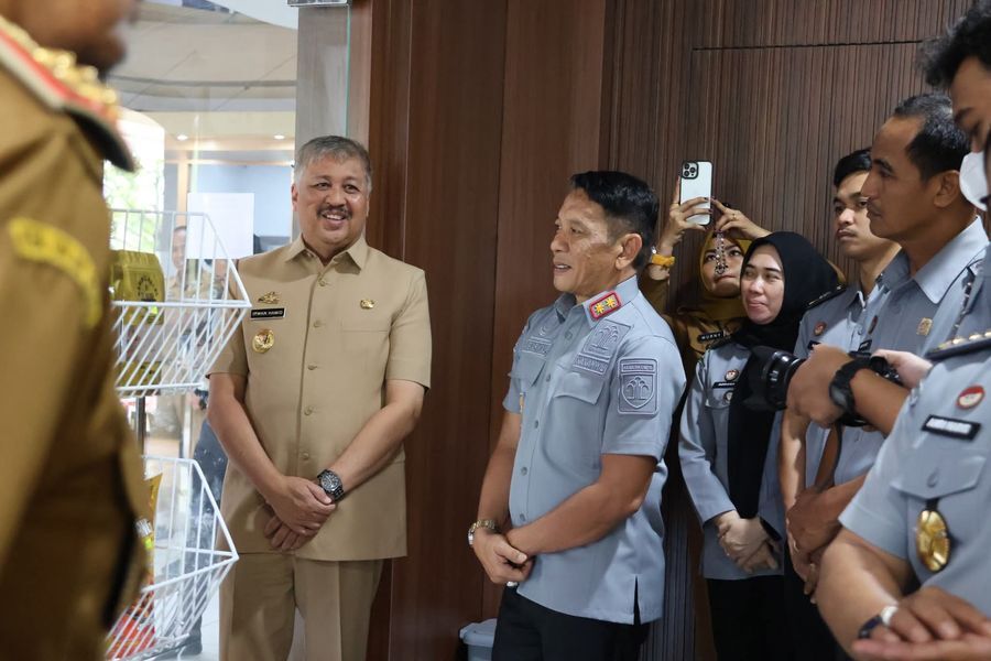 KUNJUNGI -- Kepala Kanwil KemenKUM Sulsel Andi Basmal melakukan Kunker ke Kabupaten Pinrang dalam rangka memperkuat sinergi dan perlindungan terhadap potensi Kekayaan Intelektual (KI) daerah, Selasa (24/6). 