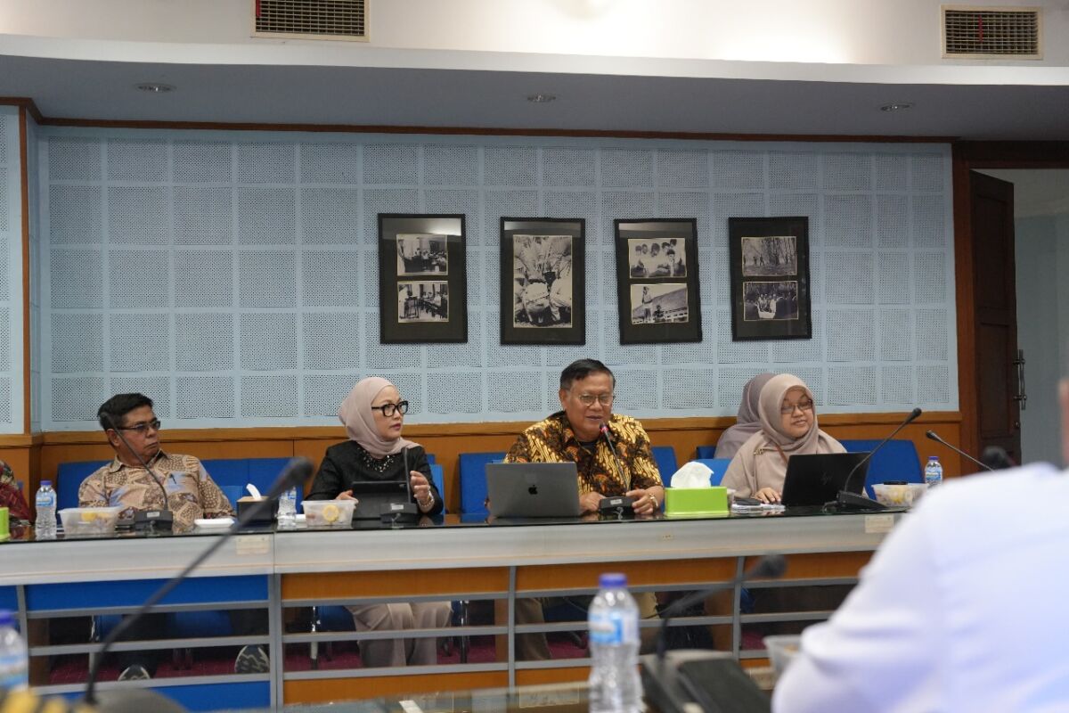 Panitia Pemilihan Rektor Unhas menggelar apat perdana, Jum’at (25/7/2025)  di Ruang Rapat A, Lantai 4, Gedung Rektorat Universitas Hasanuddin