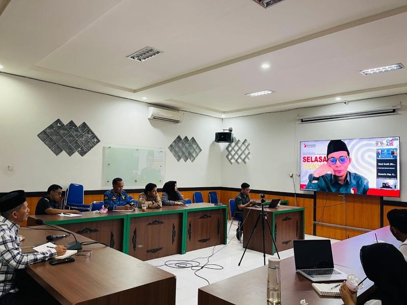 IST
PENGAWASAN--Bawaslu Sulsel menggelar rapat koordinasi pengawasan rekapitulasi DPB tingkat kab/kota via daring, Selasa (1/7).
