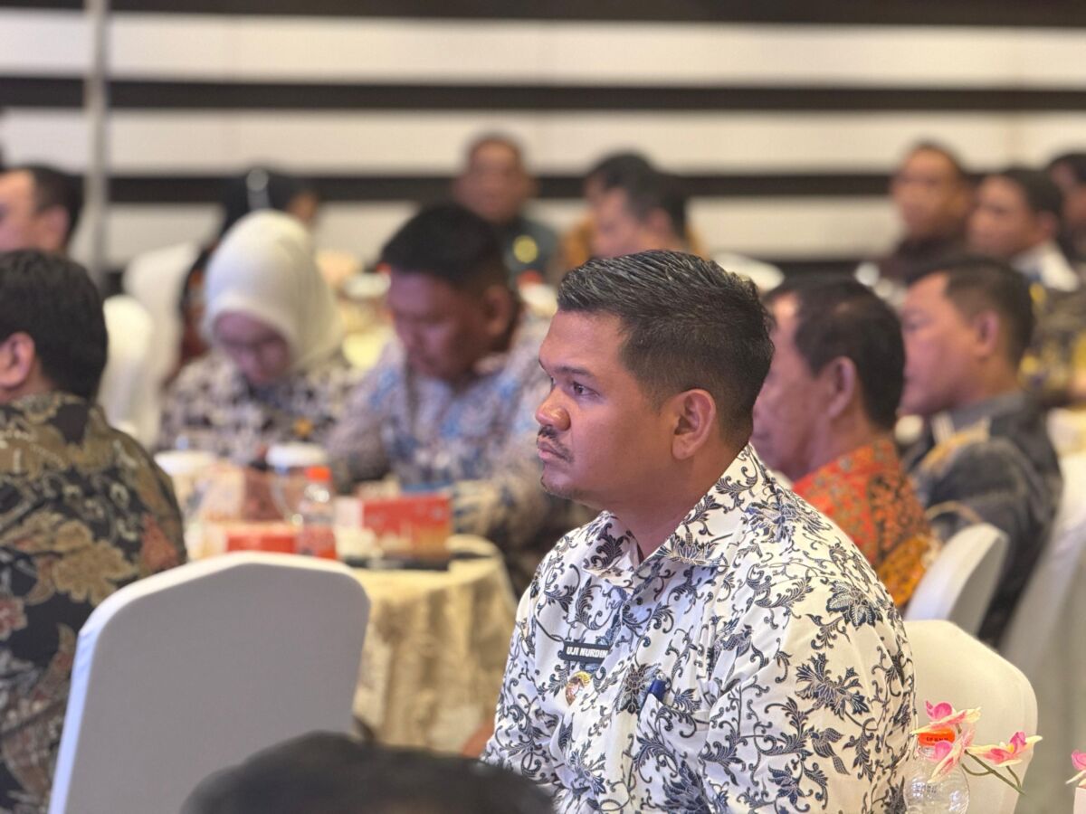 Bupati Bantaeng Serahkan Bantuan Masjid