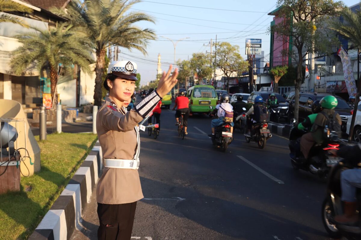 Sat Parepare Lantas Berbagi Berkah