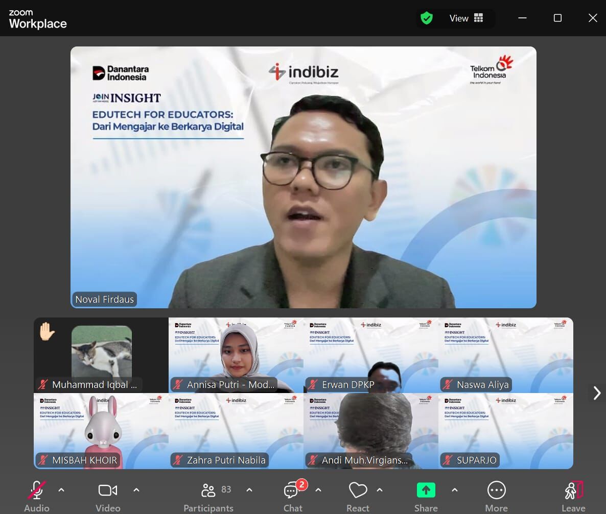 BERBAGI -- Noval Firdaus A (atas), seorang guru SMP Islam Al Azhar Kelapa Gading Surabaya sekaligus edu content creator yang telah aktif membagikan karya edukatif digital secara luas. 