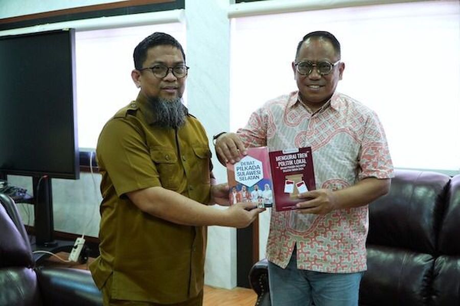 ist
AUDIENS--Kadis Pendidikan Sulsel, Iqbal Nadjmuddin saat menerima audiens dari KPU Sulsel, Senin (21/7).KPU akan mengedukadi pemilih muda pasca-Pemilu 2024 melalui program ‘GREBEG’.
