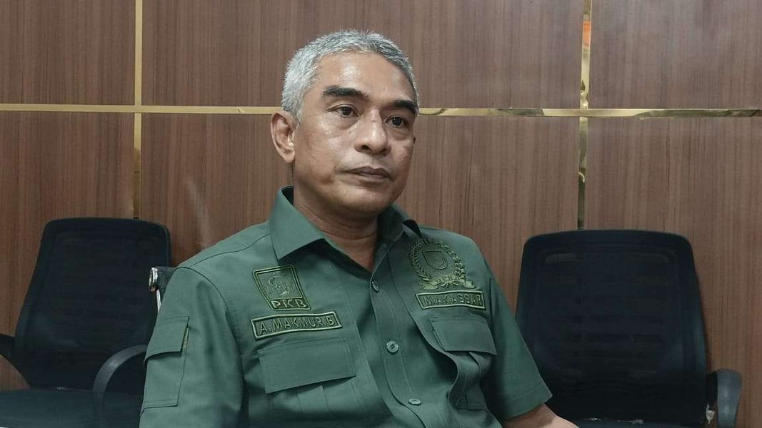 int
Andi Makmur Burhanuddin