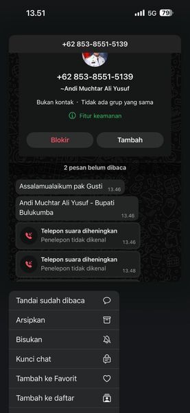 WASPADA PENIPU -- Bukti percakapan pelaku pasobis yang mencatut nama Bupati Bulukumba Andi Muchtar Ali Yusuf. Pelaku diketahui menggunakan aplikasi WhatsApp dengan nomor 0853-8551-5139 (kartu Telkomsel), untuk menghubungi masyarakat dan meminta donasi.
