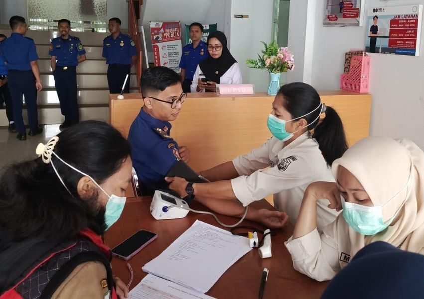 ORIENTASI -- Dinas Pemadam Kebakaran Kabupaten Luwu Timur resmi memulai kegiatan orientasi bagi Calon Pegawai Negeri Sipil (CPNS) dan Pegawai Pemerintah dengan Perjanjian Kerja (PPPK) baru-baru ini.  