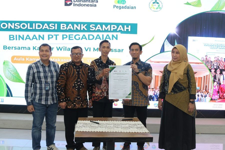 int
SAMPAH--Pemkot Makassar terus menggencarkan kolaborasi lintas sektor untuk menangani persoalan sampah. Salah satunya dengan menggandeng PT Pegadaian. 
