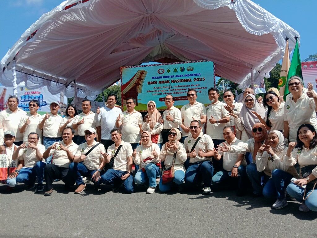 ANAK -- Hari Anak Nasional ke-41 Sulsel digelar di Plaza Kolam Makale, dihadiri Ketua IDAI se-Indonesia Zadrak Anggota IDAI pertama Bupati di Indonesia, Sabtu (26/7). 
