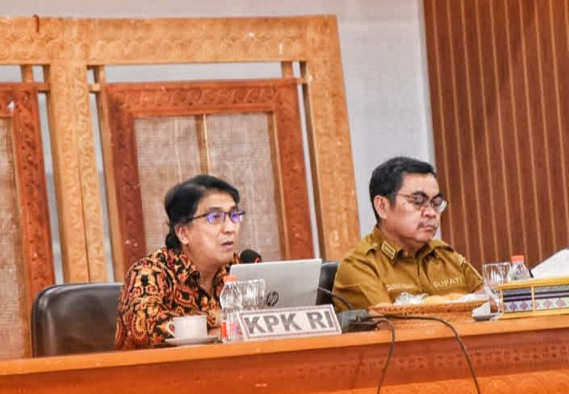 SOSIALISASI -- Pemkab Tana Toraja bersama KPK RI  menggelar sosialisasi pelaksanaan SPI Tahun 2025 tindak lanjut SPI Tahun 2024 di Ruang Pola Kantor Bupati baru-baru ini.
