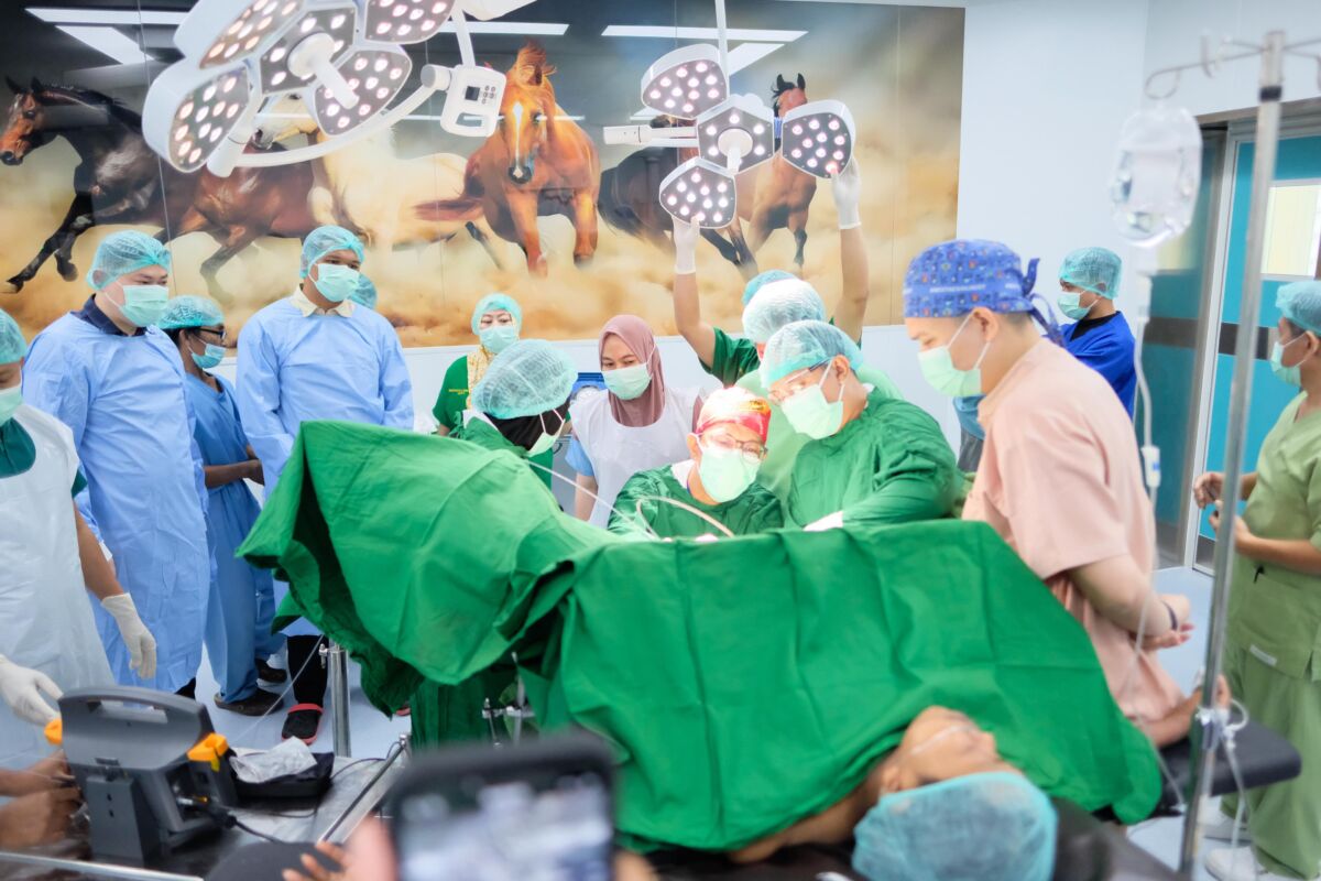 RSUD Bantaeng Hadirkan Teknologi Laser Atasi Wasir, Bupati Uji Bilang Biaya Ditanggung BPJS