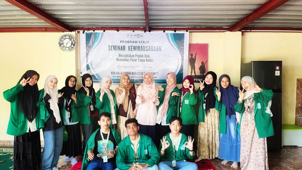 Mahasiswa KKN UINAM Angkatan 77 Posko 3 Gelar Seminar Kewirausahaan di Kelurahan Borongloe