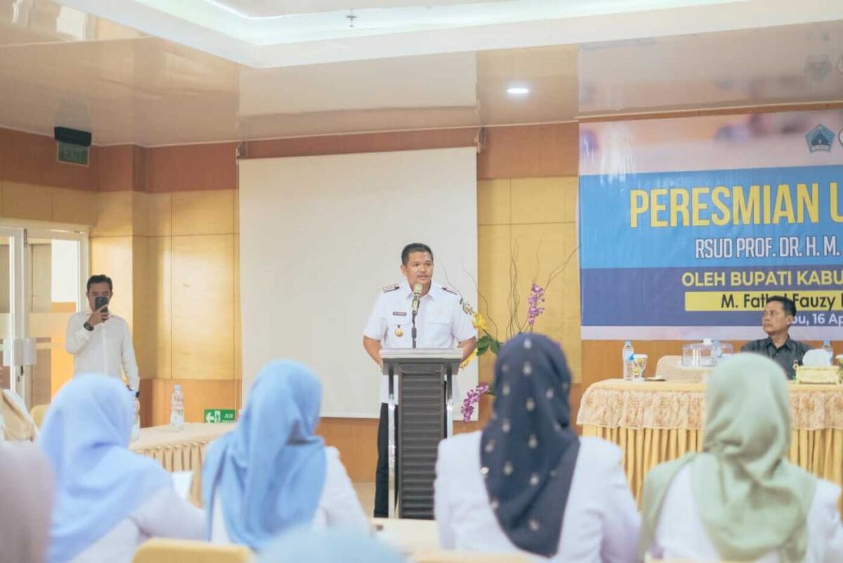 TAMBAH FASILITAS -- Pemkab Banaeng memperlihatkan komitmennya dalam memberikan pelayanan terbaik khususnya bidang kesehatan bagi masyarakat. Kali ini, RSUD Prof. Dr. H. M. Anwar Makkkatutu bakal menghadirkan fasilitas teknologi Laser Hemorrhoidoplasty (LHP).