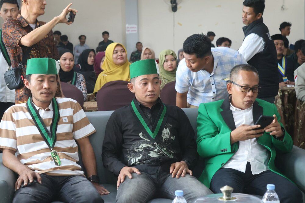 KONFERENSI -- Bupati Pinrang HA Irwan Hamid menghadiri kegiatan Konfercab HMI Cabang Pinrang di Aula The MS Hotel, Kamis (31/7).  
