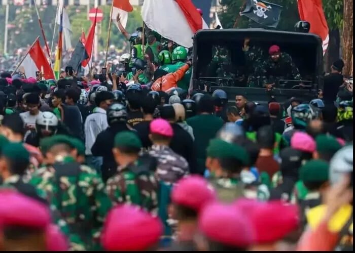 Situasi demo DPR Jakarta, 30 Agustus 2025 ( TikTok @one.piece.opc)