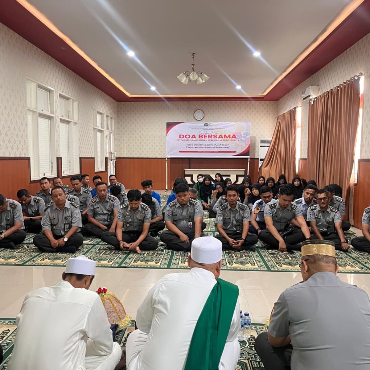 Doa bersama yang dilaksanakan di Aula Sulistyadi Rutan Kelas I Makassar.