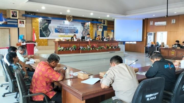 Wabup Bulukumba Andi Edy Manaf membuka seminar akhir penyusunan dokumen RP3KP tahun 2025 di Ruang Pola Kantor Bupati Bulukumba, Kamis (4/9).