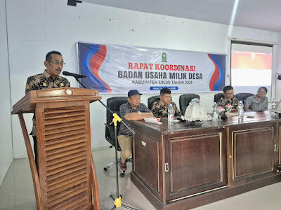 Sekretaris Daerah Kabupaten Sinjai, Andi Jefrianto Asapa, secara resmi membuka Rapat Koordinasi Badan Usaha Milik Desa (BUMDes) Kabupaten Sinjai Tahun 2025
