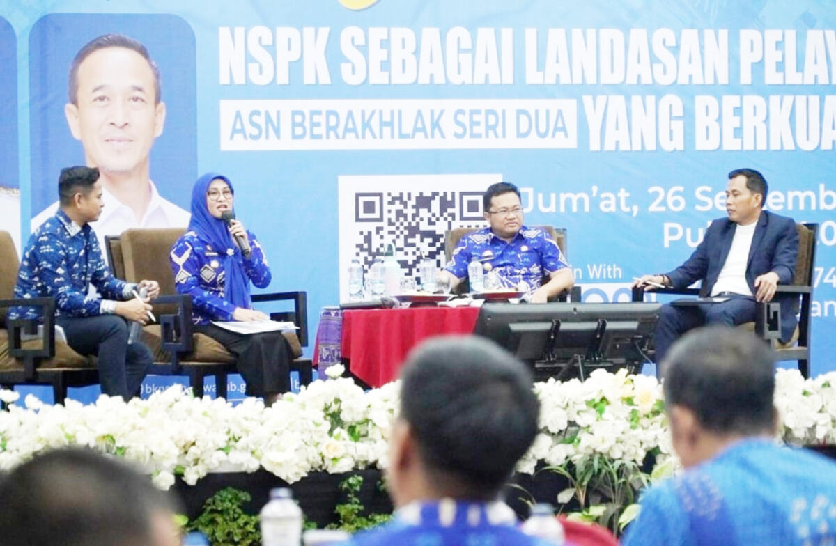 IST
WEBINAR -- Bupati Gowa, Husniah Talenrang dan Wabup Darmawangsyah Muin jadi narasumber di webinar Gema 20 NSPK ASN. 
