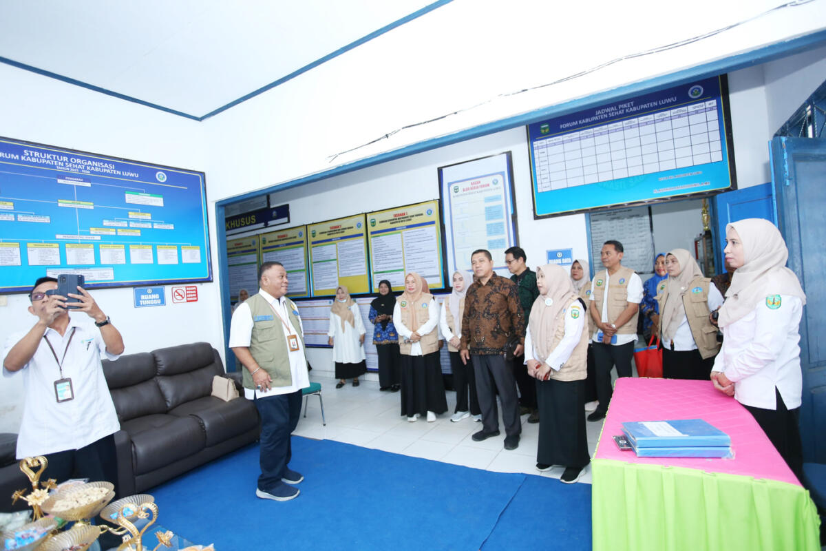 VALIDASI -- Tim Validasi Lapangan Tingkat Nasional dalam rangka Penyelenggaraan Kabupaten/Kota Sehat (KKS) Tahun 2025 melanjutkan peninjauan lapangan di Kabupaten Luwu, Rabu (17/9)
