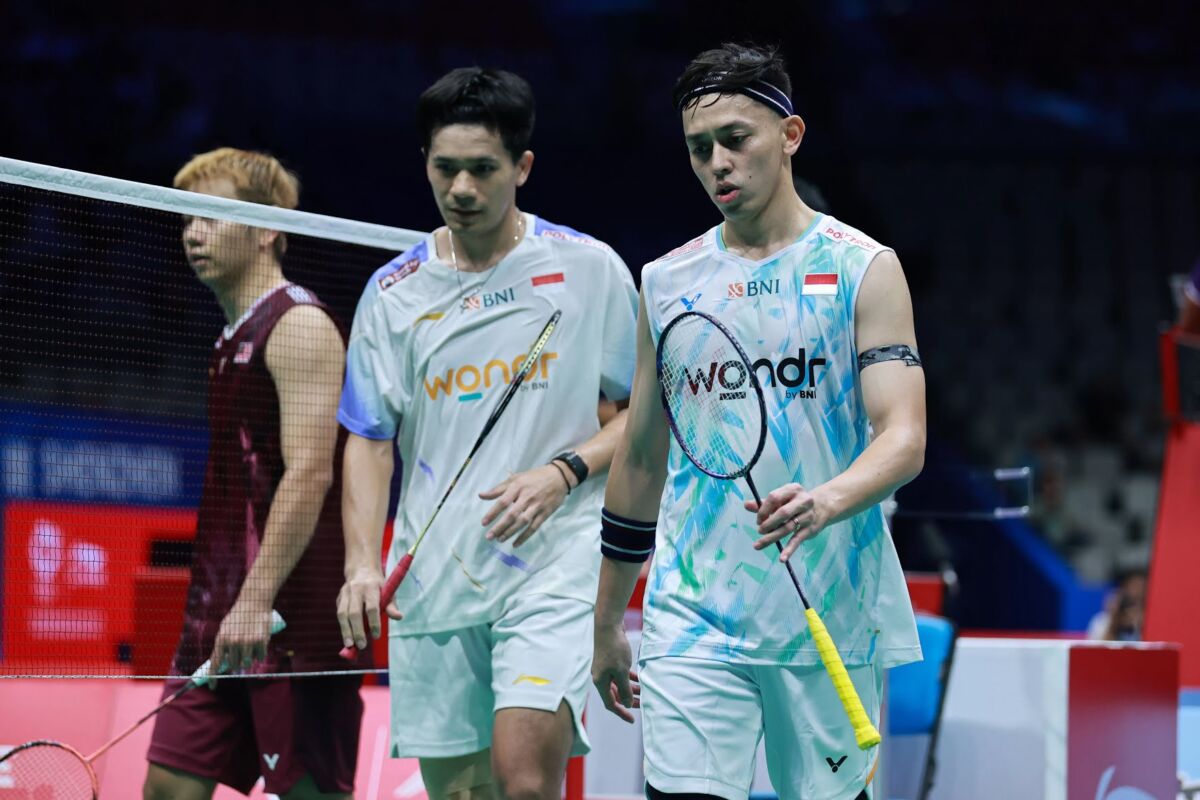 Pasangan baru Indonesia, Rian/Yeremia, kalah tipis 21-12, 11-21, 20-22 dari Goh/Izzuddin pada debut di China Masters 2025.(Dok: PBSI)
