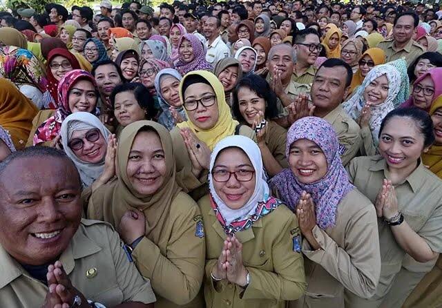 Ilustrasi PNS. (Dite Surendra/Jawa Pos)