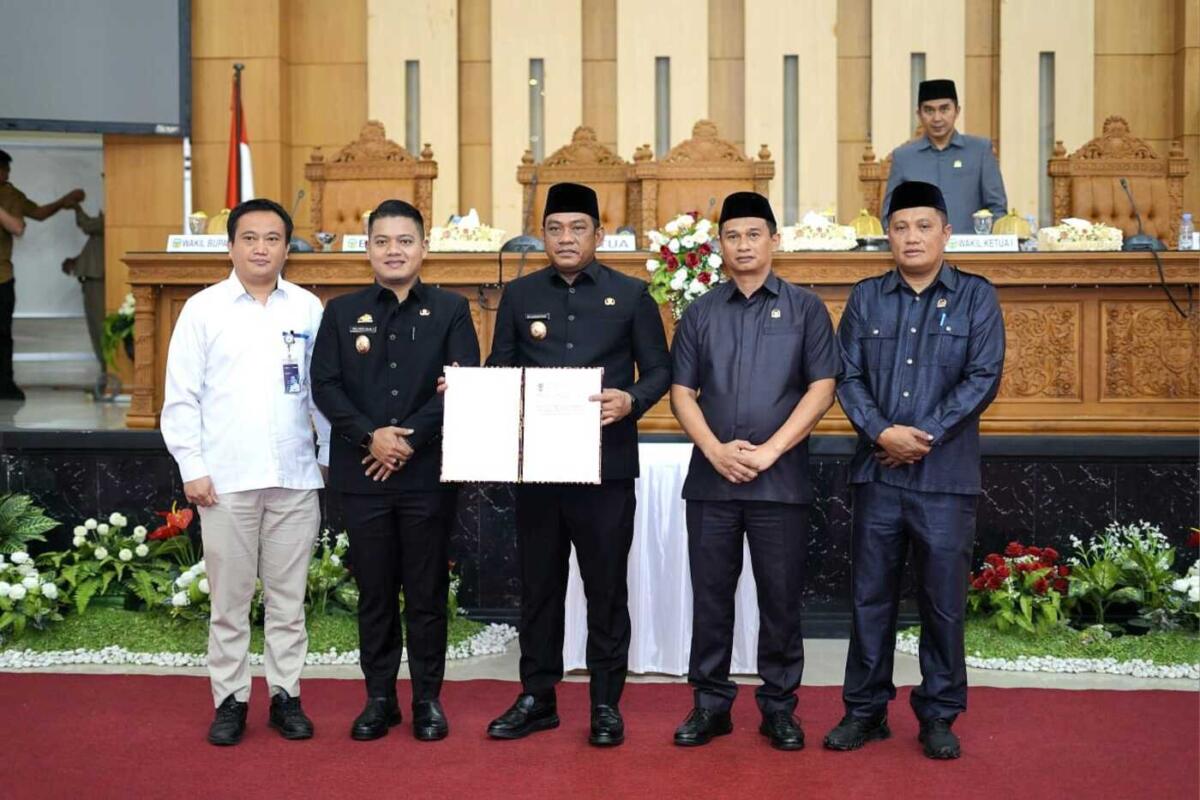 Bupati Luwu Patahudding Dorong Pembangunan Sentra Penggilingan Padi - Berita Kota Makassar