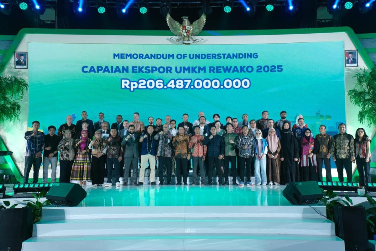Sejumlah buyer dari berbagai negara bersama UMKM menjajaki kerja sama pada kegiatan Anging Mammiri Business Fair (AMBF) South Sulawesi Investmen Forum (SSIF) yang digelar Bank Indonesia Sulsel di Hotel Claro Makassar.