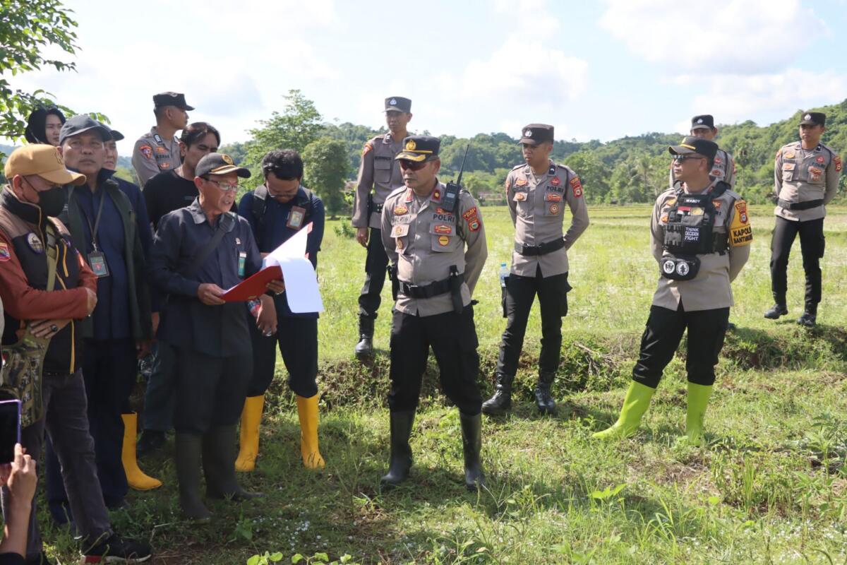 Pastikan Berjalan Aman, Polres Maros Kawal Eksekusi Lahan di Simbang