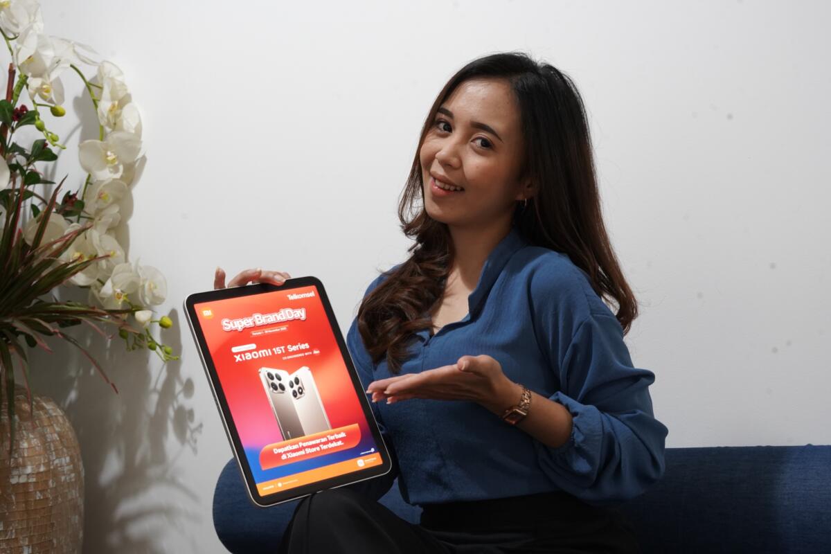 Promo Spesial di Pengujung Akhir Tahun, Telkomsel Hadirkan Paket Bundling Halo+ di Super Brand Day bersama Erajaya Group