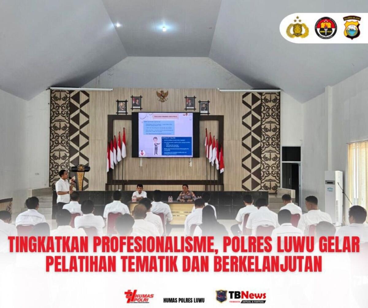 LATIHAN -- Polres Luwu menggelar kegiatan Latihan Kemampuan (Latkapuan) Pelatihan Secara Tematik dan Berkelanjutan dalam upaya meningkatkan kemampuan dan profesionalisme personel di Aula Tobakketongangnge Polres Luwu, Senin (3/11). 
